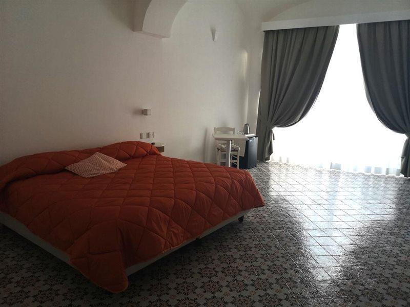 A.I.R. Hotel Gabbiano Изола-Росса Экстерьер фото