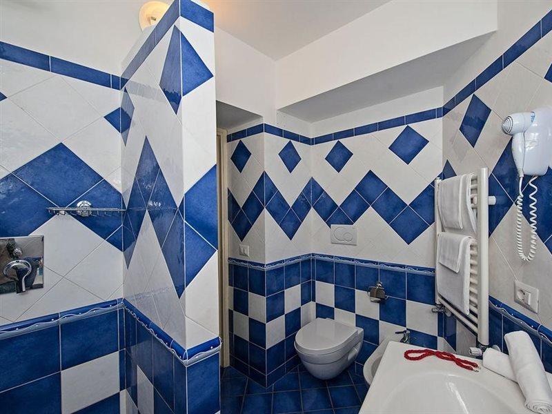 A.I.R. Hotel Gabbiano Изола-Росса Экстерьер фото