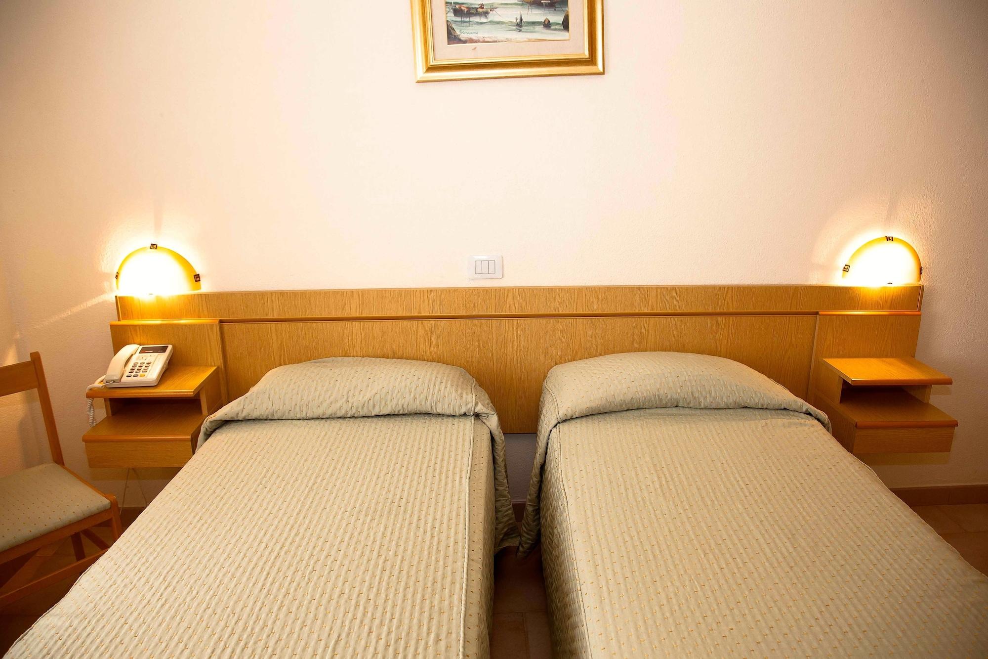 A.I.R. Hotel Gabbiano Изола-Росса Экстерьер фото